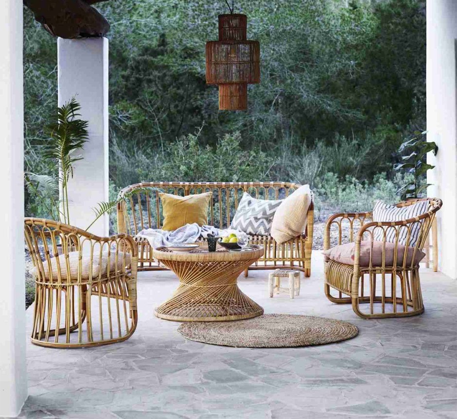 Плетеная беседка