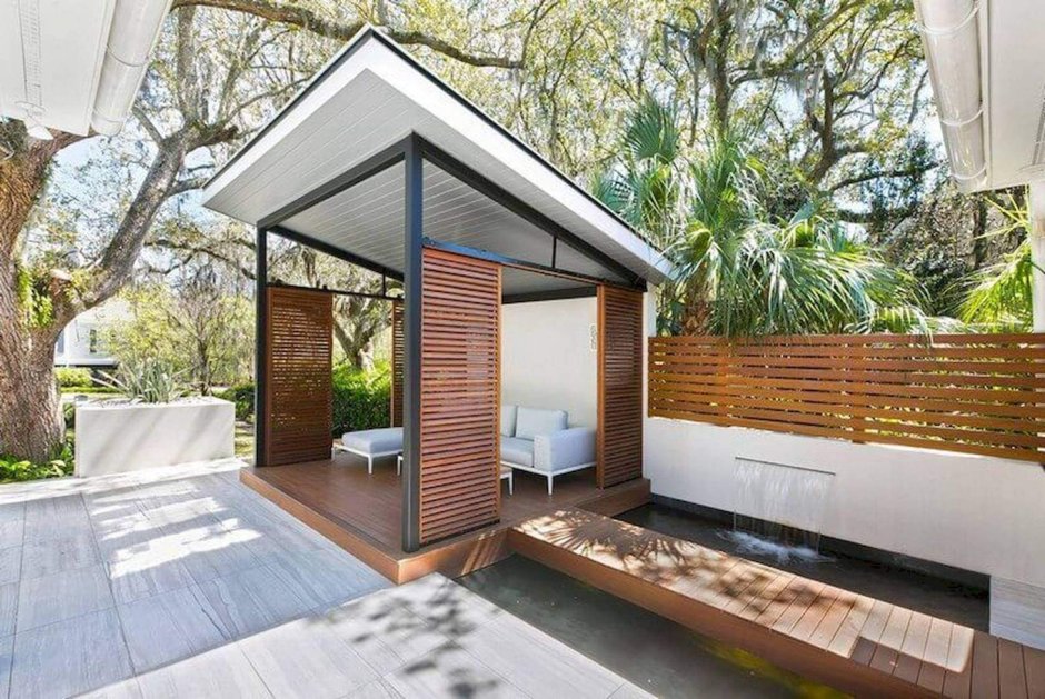 Беседка газебо современная