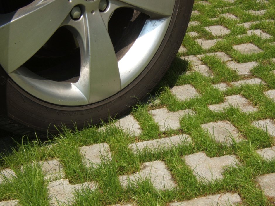 Зеленая экопарковка