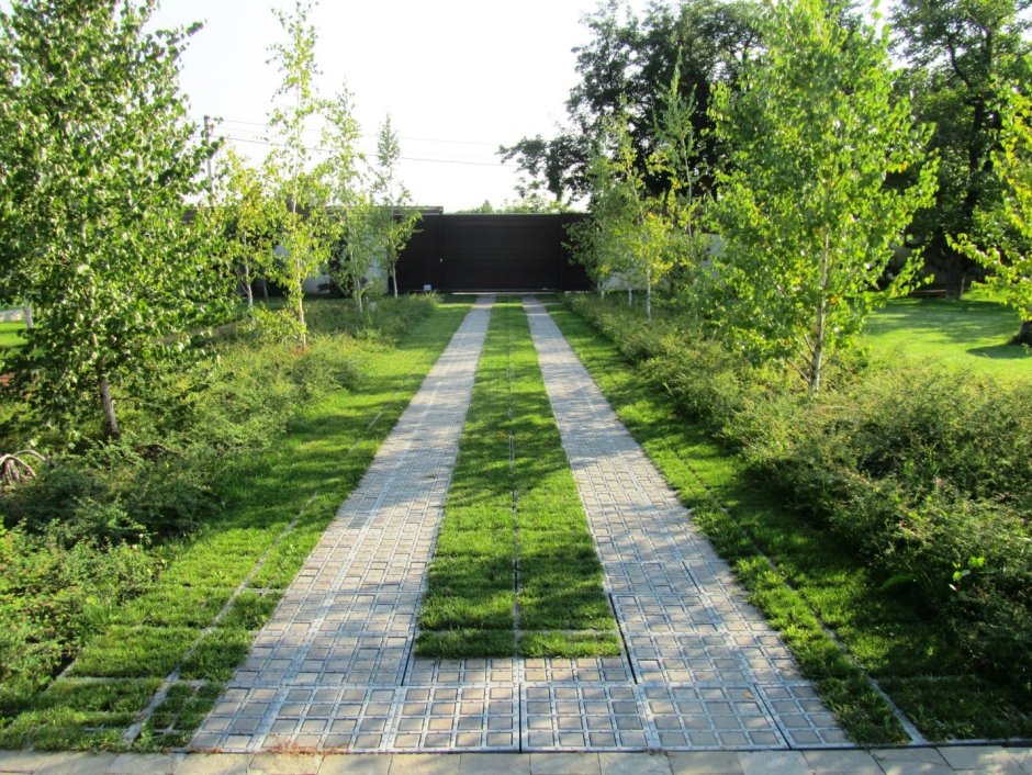 Подъездная дорожка к гаражу