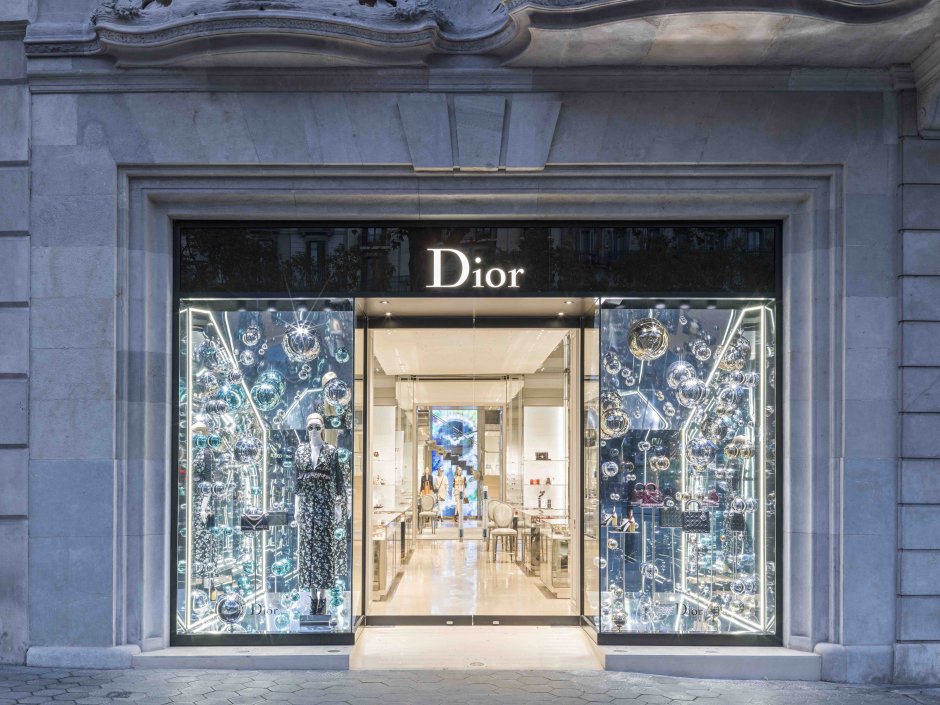 Витрины Dior Dior storefronts