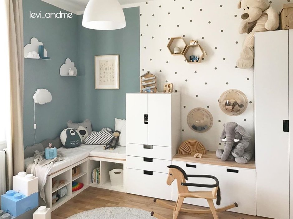 Небольшая детская комната для мальчика