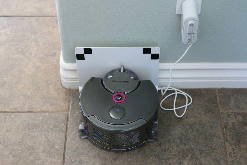 Станция для робота пылесоса