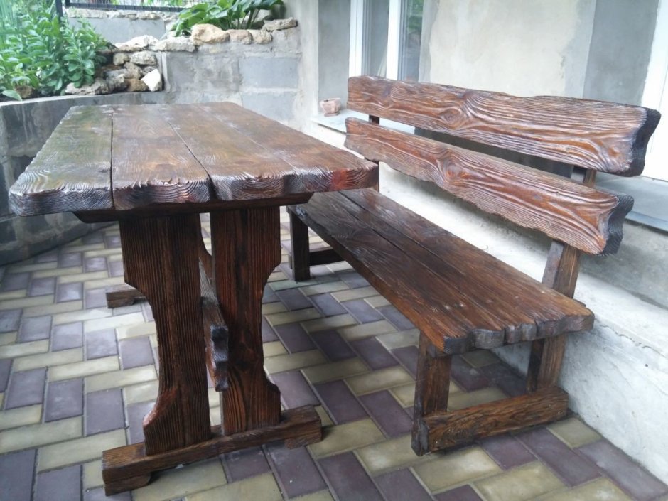 Стол с лавками под старину