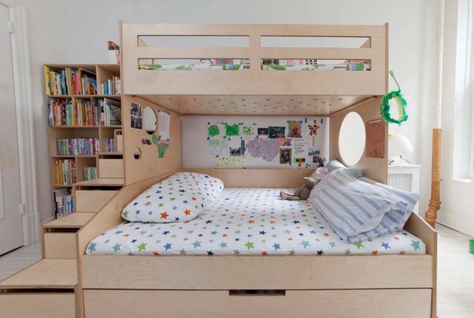 Двухъярусная кровать с двуспальной кроватью