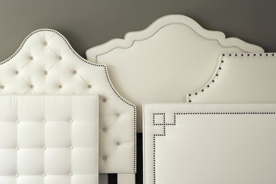 Кровать с мягким фигурным изголовьем