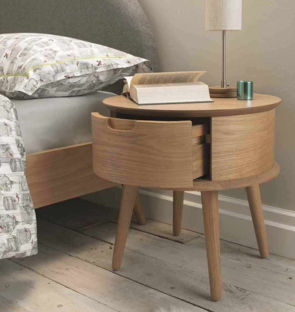 Круглая прикроватная тумбочка