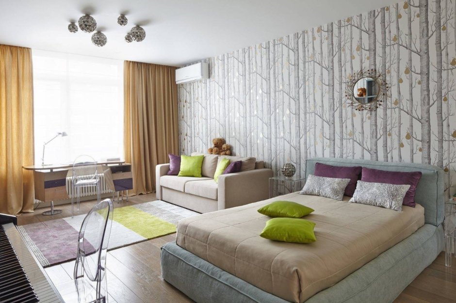 Интерьер спальни с диваном и кроватью