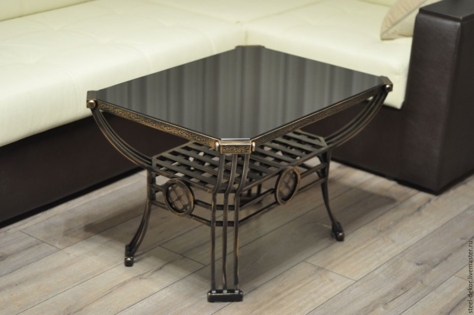 Стол журнальный лофт ТРИЯ