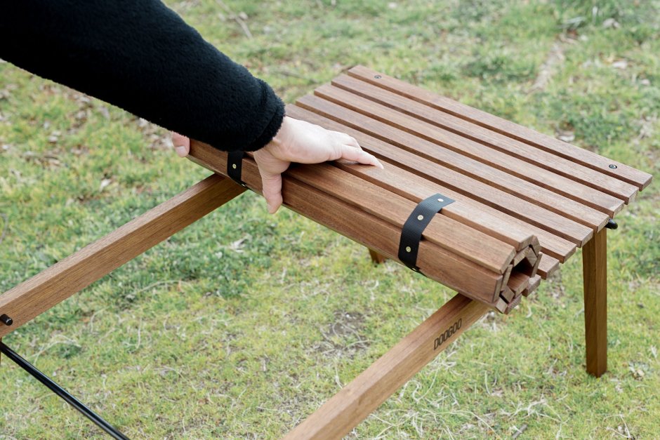 Походный столик из дерева