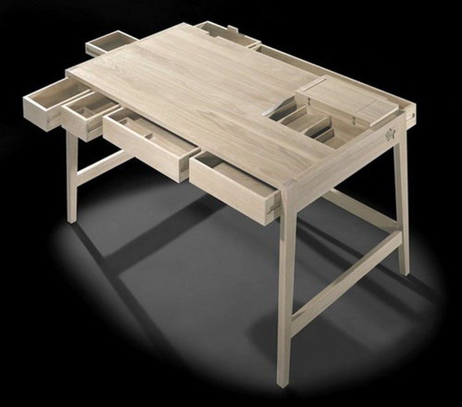 Компьютерный стол из фанеры