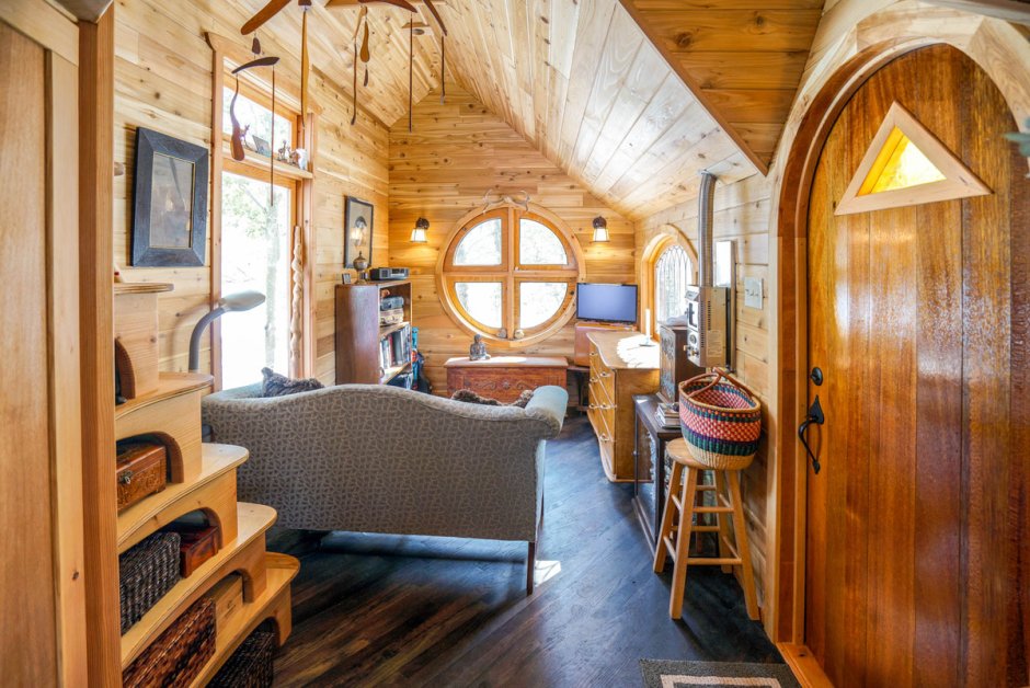 Красивая дача