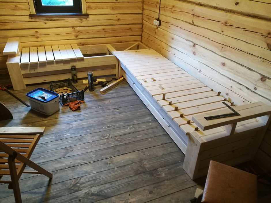 Скамейка в предбанник