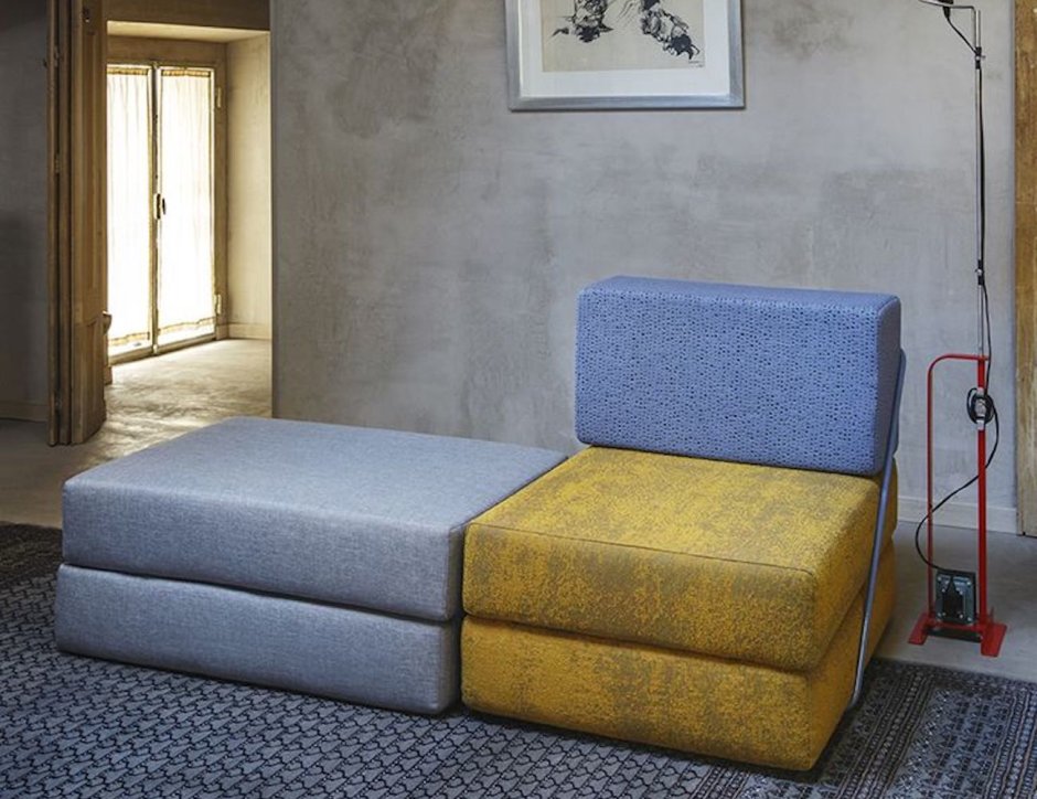 Диван из модулей пуфов