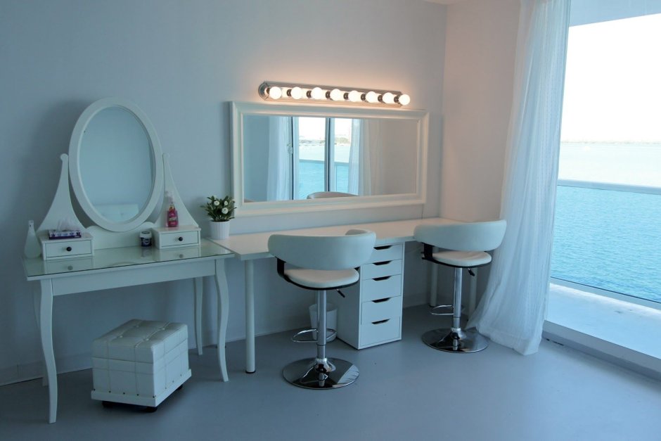 Стол косметический Лагуна БТС