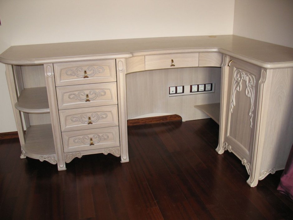 Письменный стол b16 right