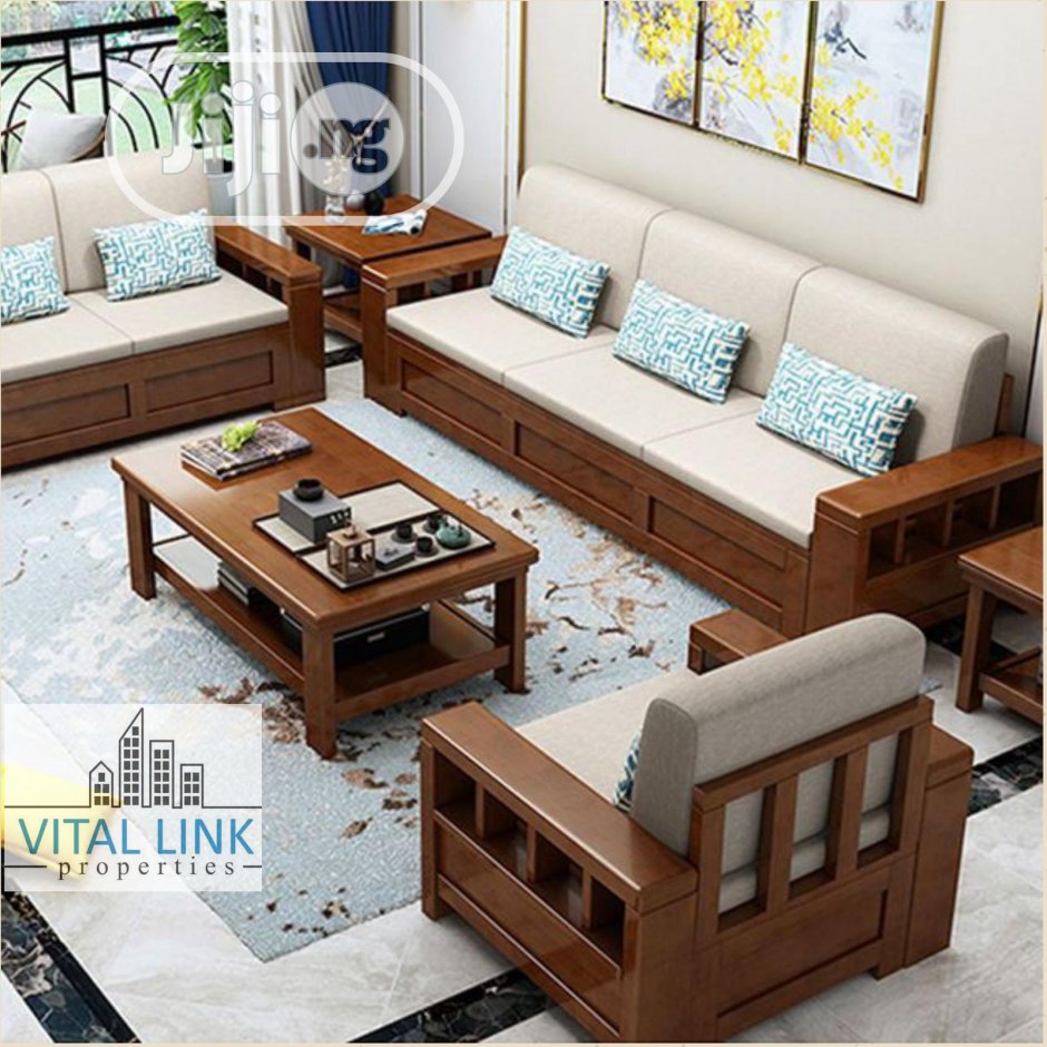 Красивые деревянные диваны