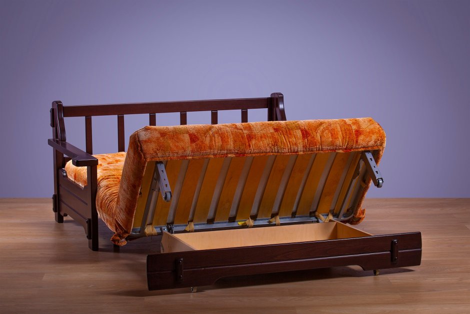 Диван из бамбука