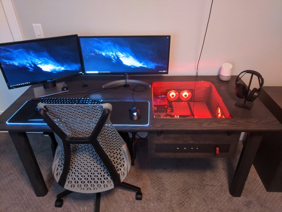 Стол для компьютера