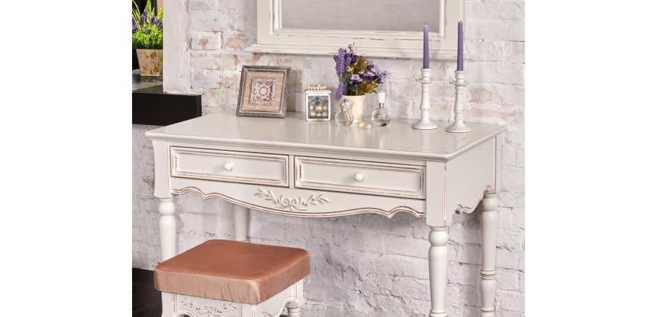 Декор туалетного столика