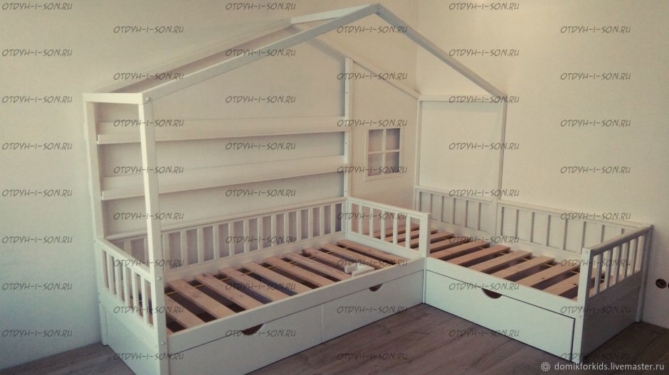 Двухъярусная кровать со шкафчиками
