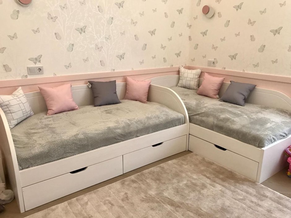 Двухъярусная угловая детская кровать