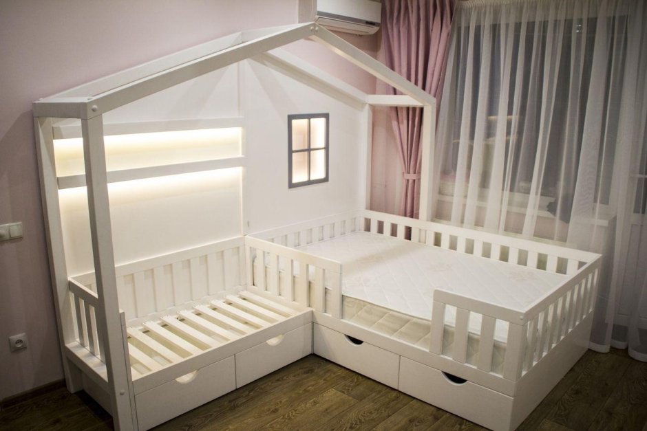 Кровать домик угловой Fairyland