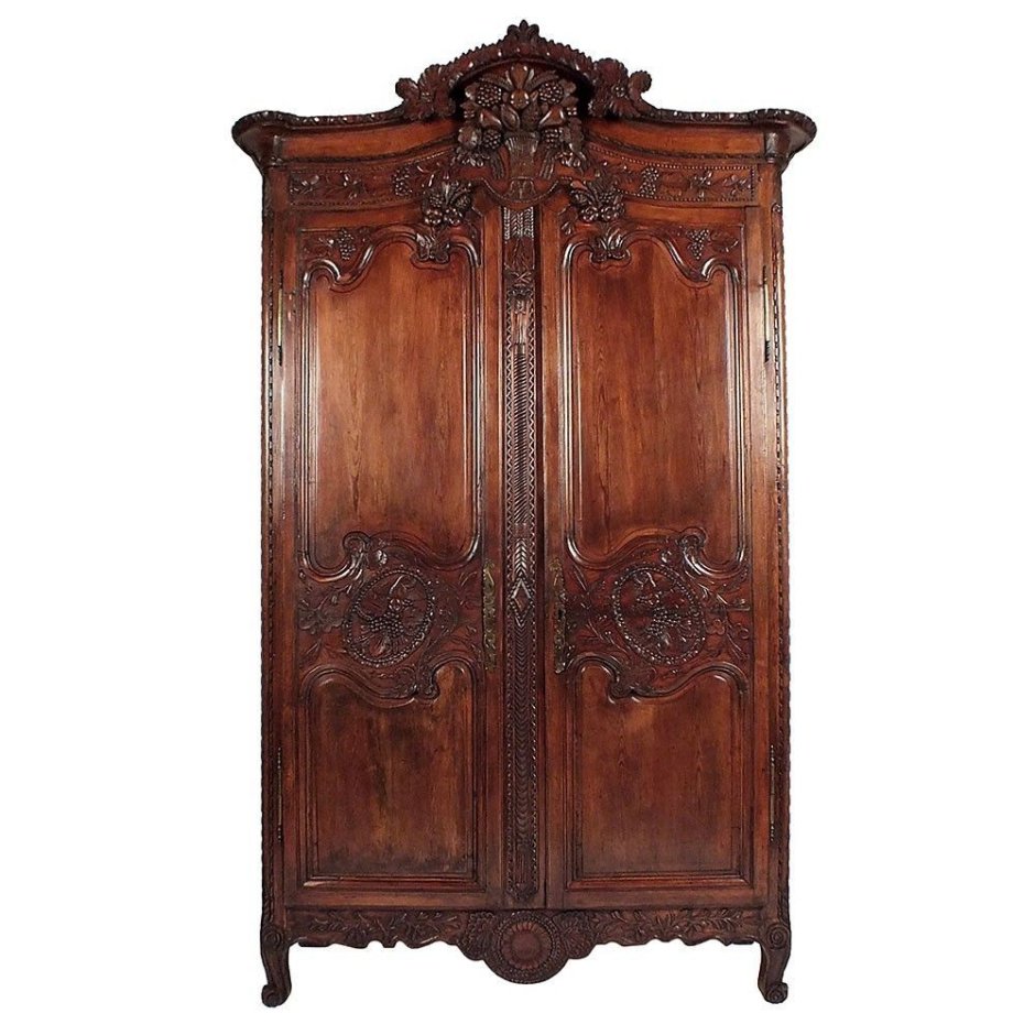 Шифоньер 19 века