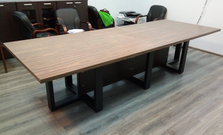 Стол для переговоров шпон