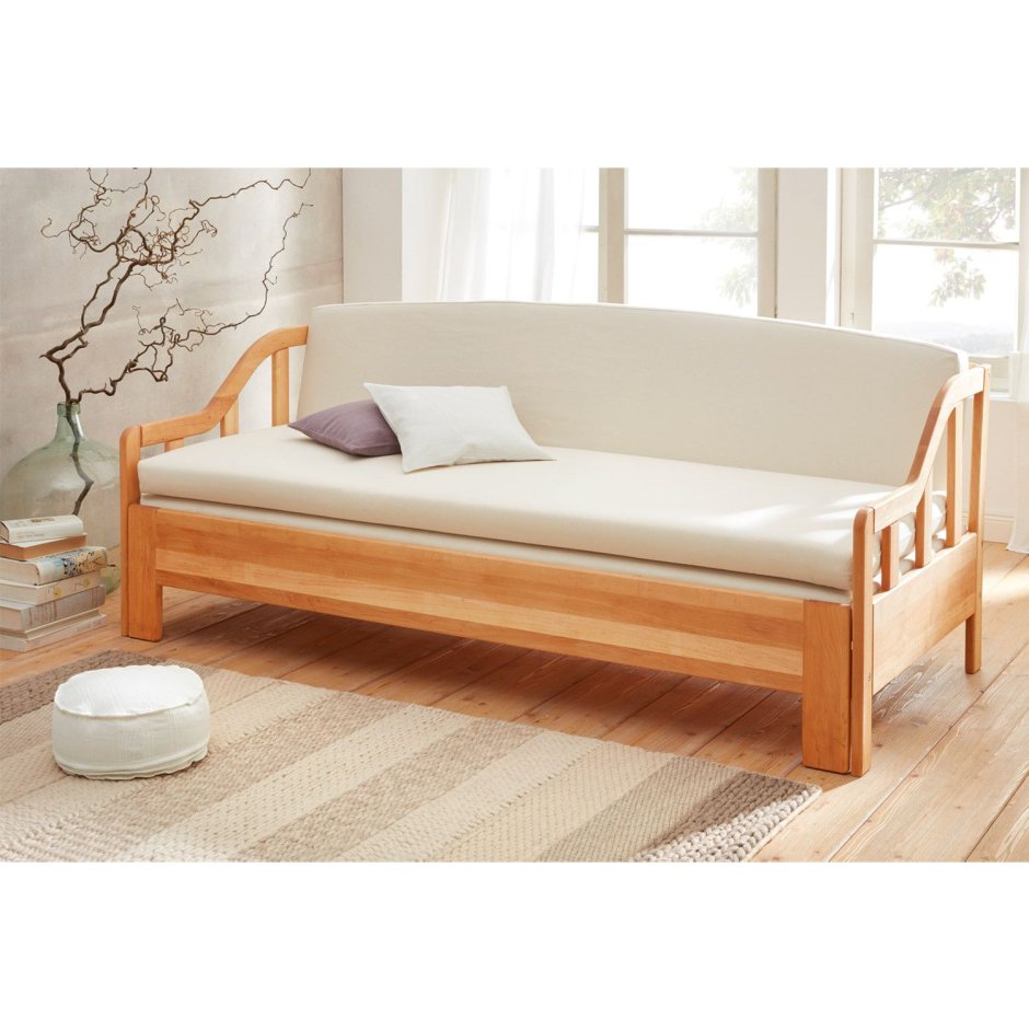 Деревянный диван кровать