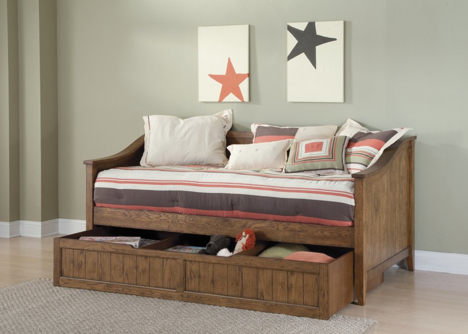 Тахта с выдвижными ящиками