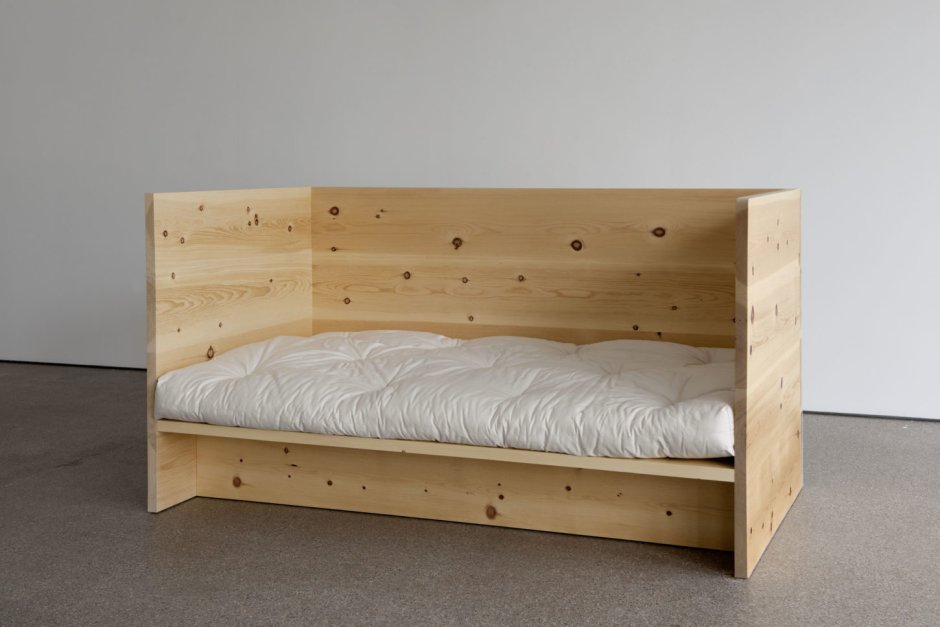 Кровать односпальная из фанеры