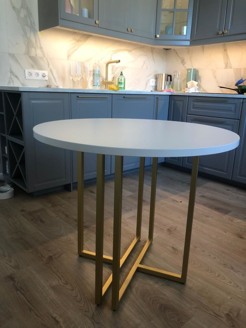 Обеденный стол металл