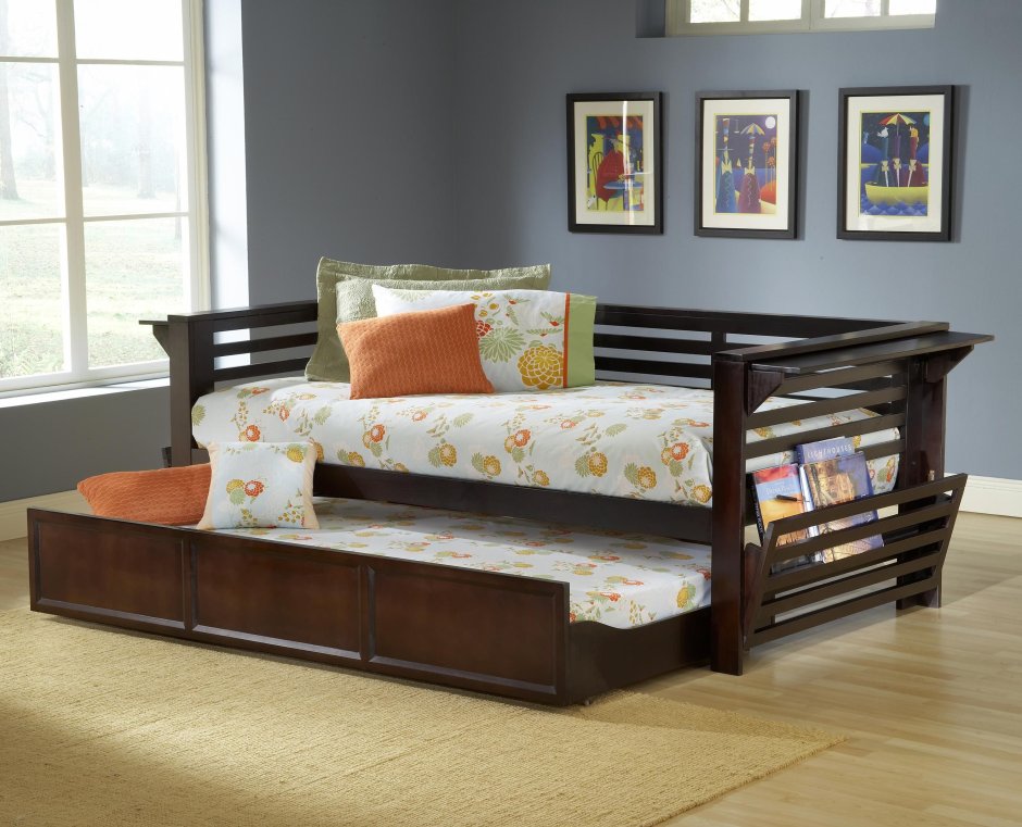 Диван с выдвижным спальным местом