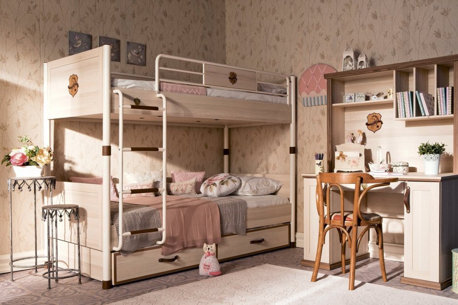Двухэтажная кровать
