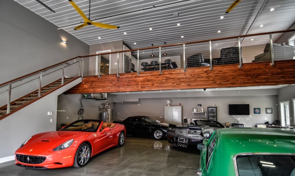 Двухэтажный гараж в стиле лофт