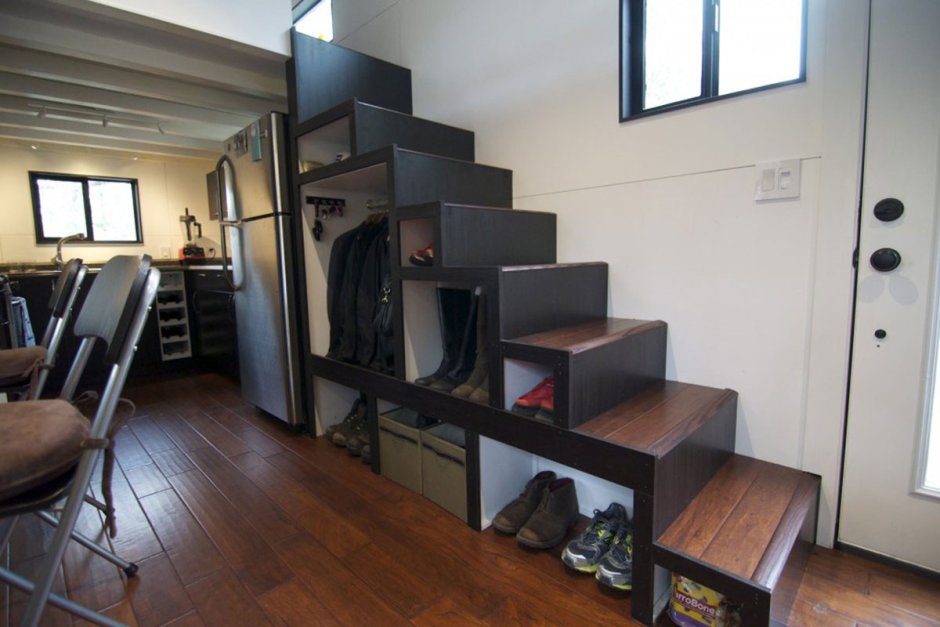 Второй уровень в гараже