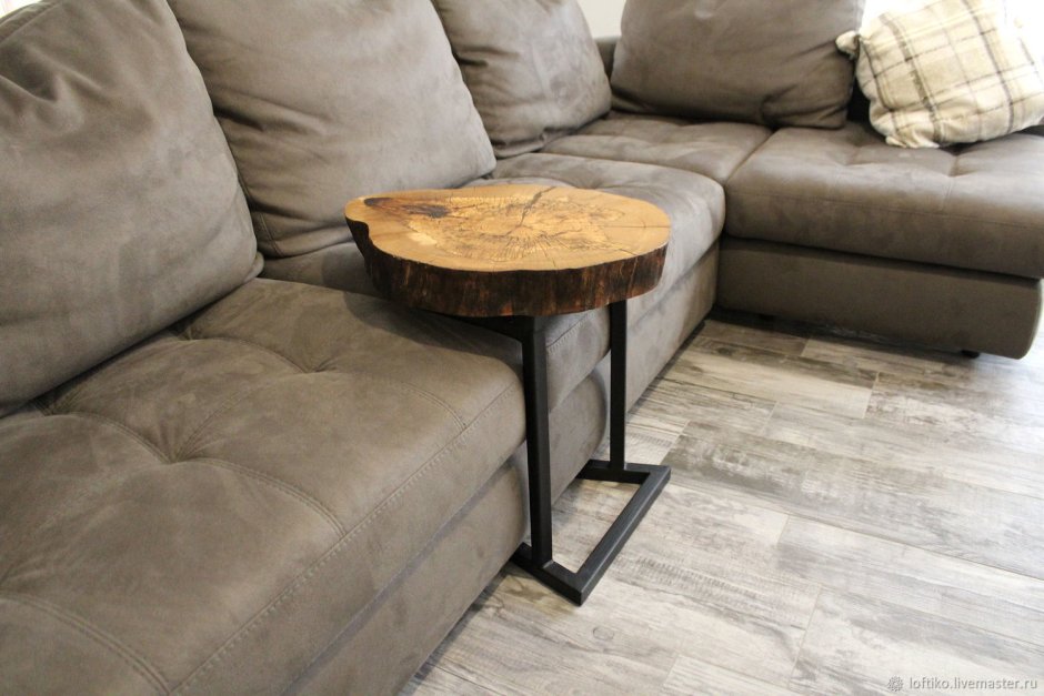 Столик лофт для дивана