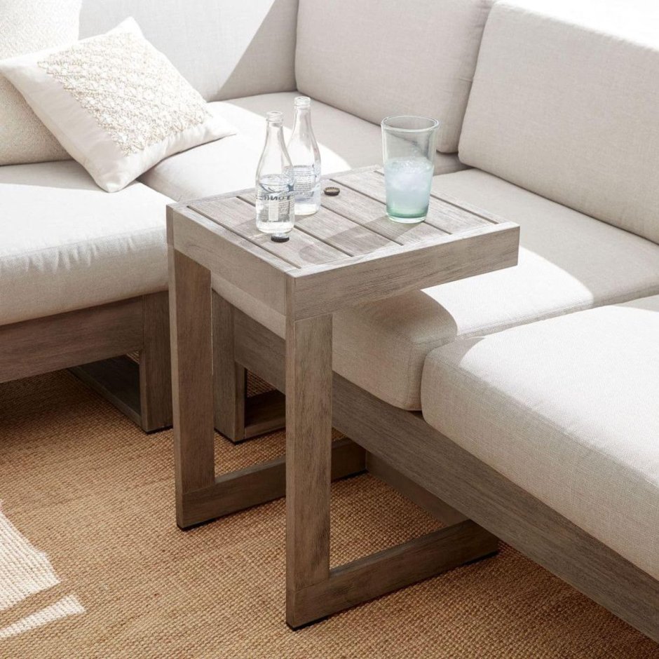 Приставной столик к дивану