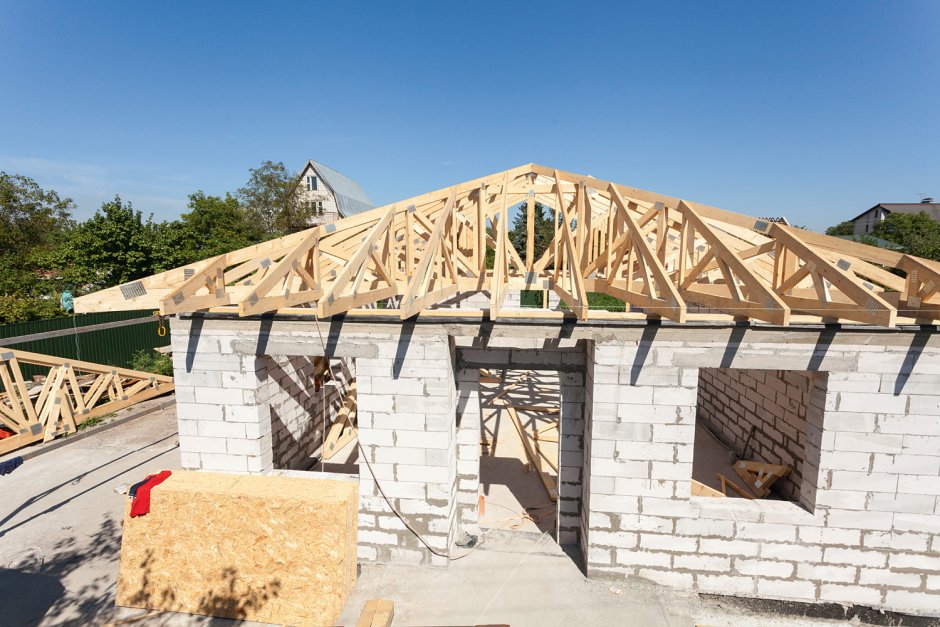 Полумансарда вальмовая