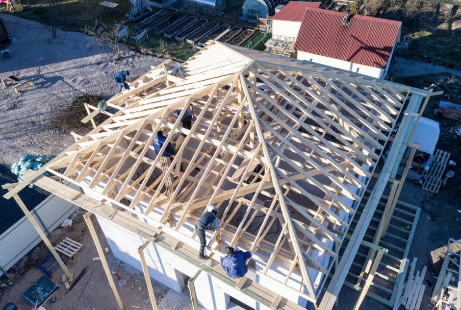 Вальмовая кровля стропильная система