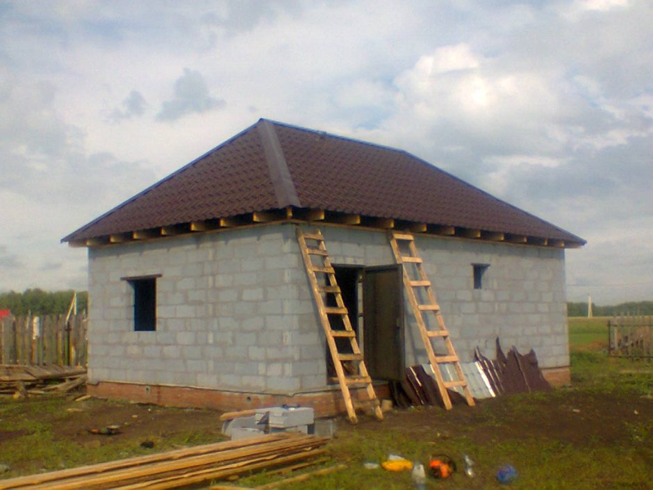 Шатровая крыша с мансардой