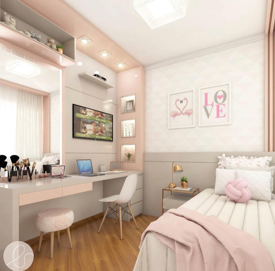 Стол-подоконник в детской комнате