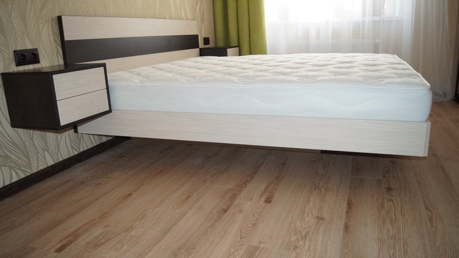 Парящая кровать в стиле лофт