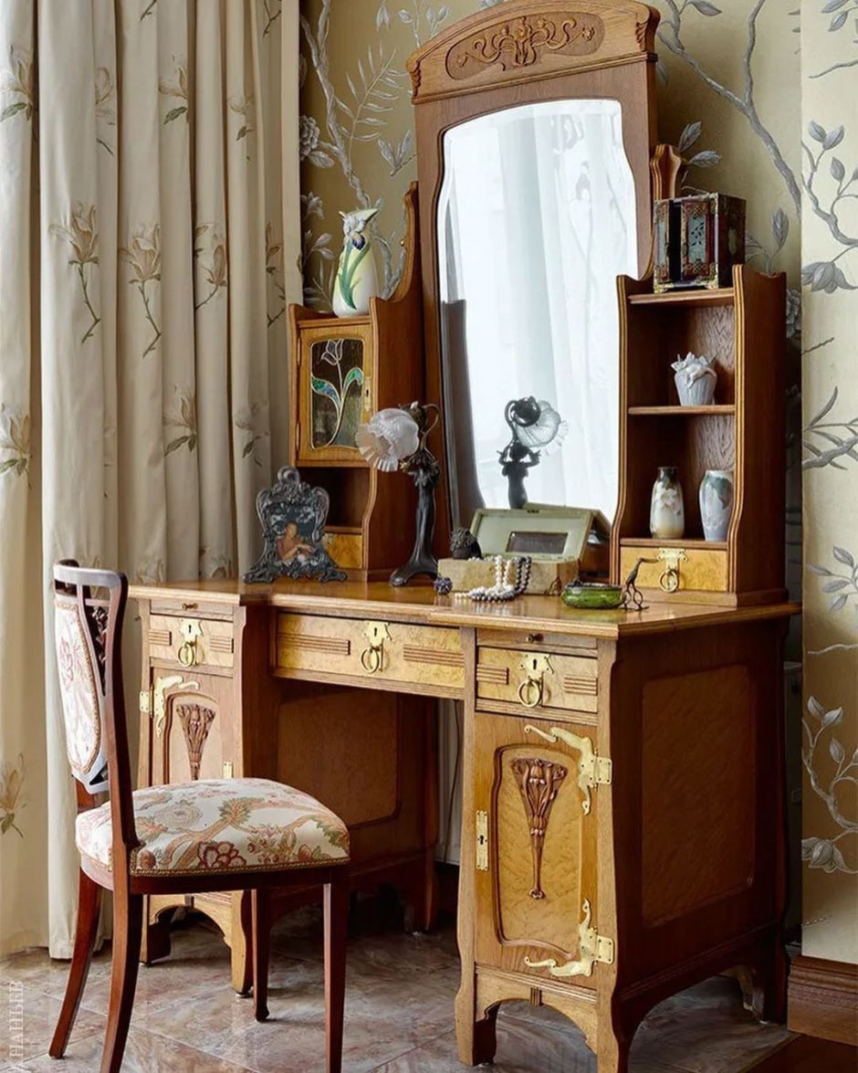 Трюмо в стиле Ампир 19 век Россия