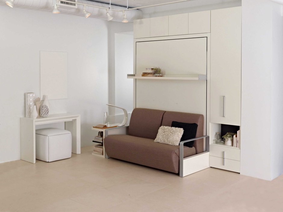 Маленький диван