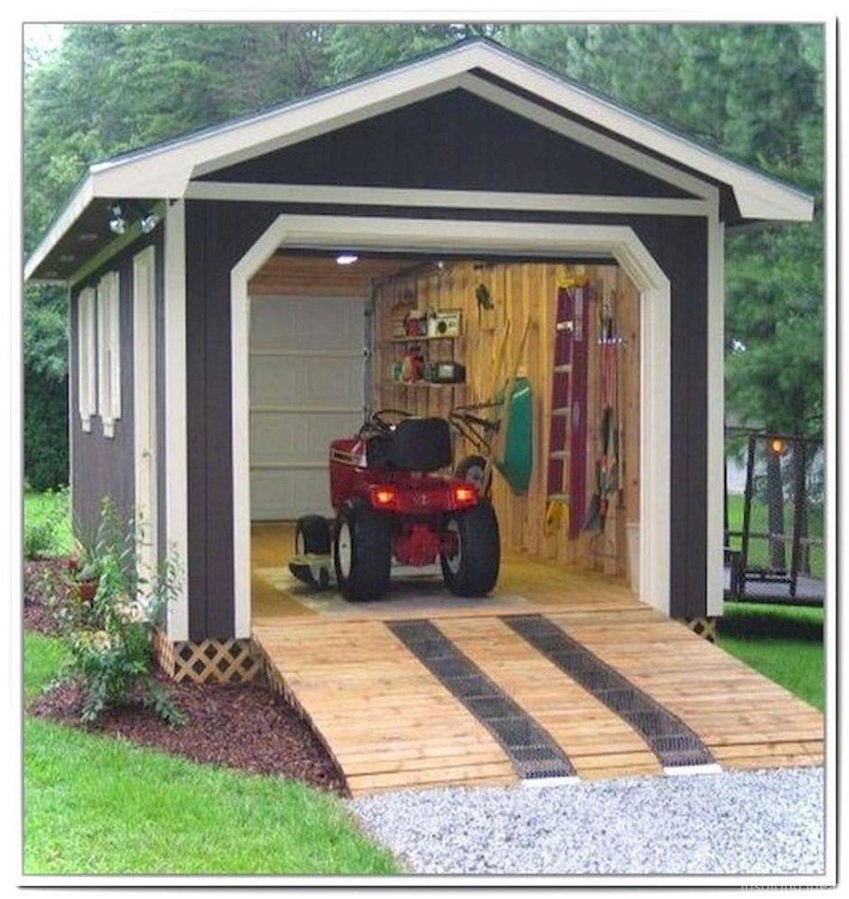 Гараж на даче