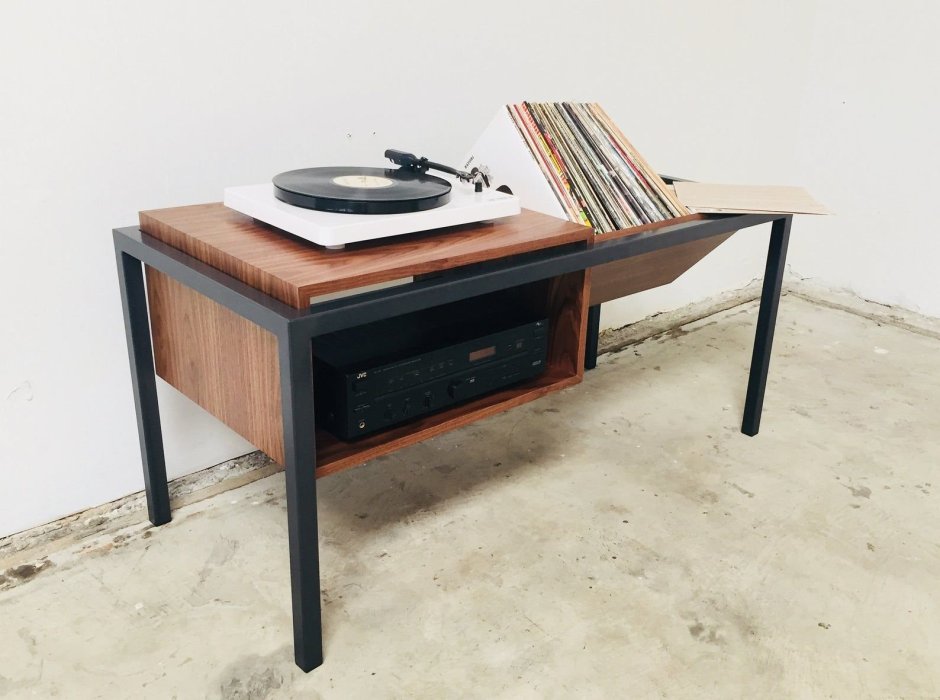 Столик под виниловый проигрыватель