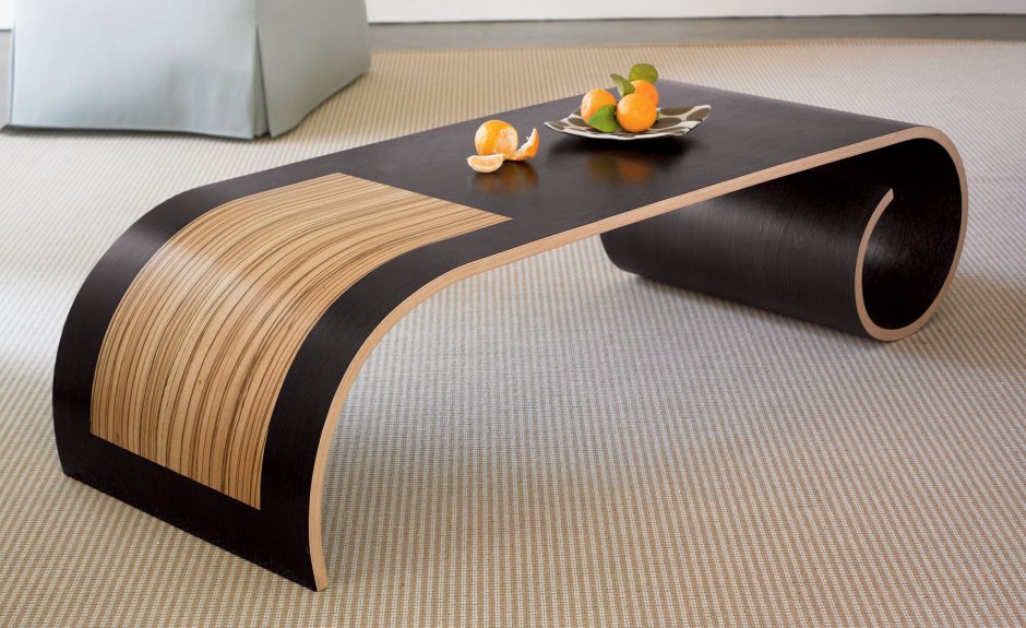 Прозрачная скатерть с бахромой