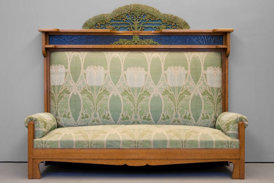 Диван в стиле ар нуво